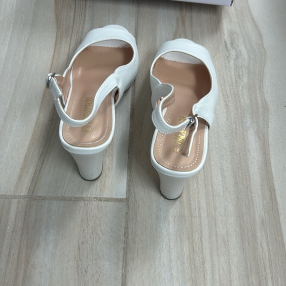 dream pairs heels - Picture 3 of 6